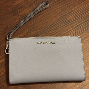 Michael Kors Jet Set Travel Large Double Zip Wallet Pale Blue